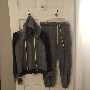 Mossimo sweats set